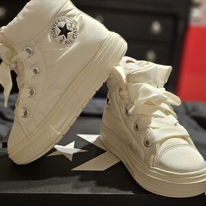 Converse Women High-Top Sneakers - Cream